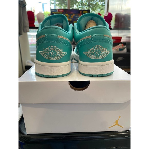 Jordan 1 Low Teal Tropical Teal Size 8 main image 4
